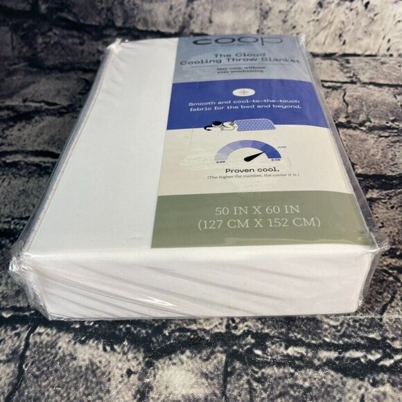 Coop Home Goods 60x50" Cloud Modern Solid Spandex Knitted Cooling Throw Blanket - Picture 4 of 13